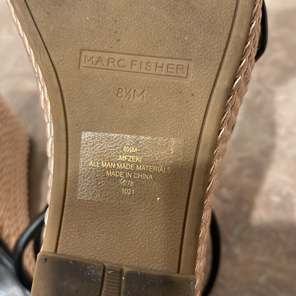 Marc Fisher Womens Zeki Faux Leather Ankle Strap Wedge Heels - Picture 7 of 7